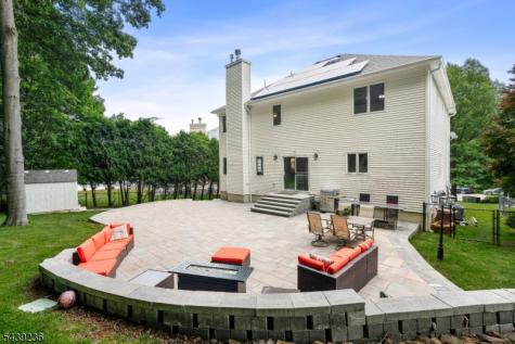56 Rookwood Terrace Parsippany-troy Hills NJ 07950