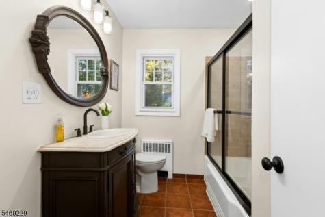 1374 Stony Brook Lane Mountainside NJ 07092