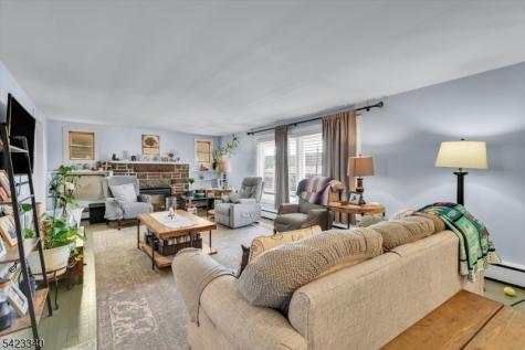 10 Hillside Avenue Milford NJ 08848