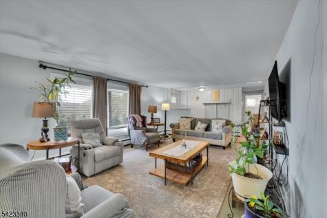 10 Hillside Avenue Milford NJ 08848