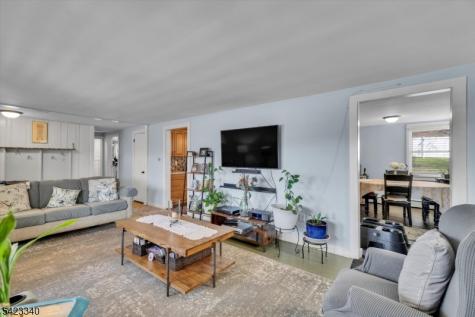 10 Hillside Avenue Milford NJ 08848