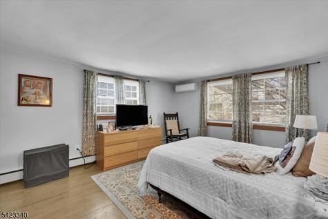 10 Hillside Avenue Milford NJ 08848