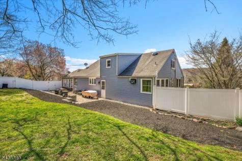 10 Hillside Avenue Milford NJ 08848