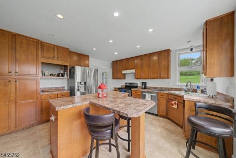 503 Montana Road Harmony NJ 07882