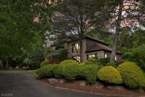 12 Sandalwood Drive Livingston NJ 07039