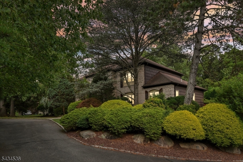 12 Sandalwood Drive Livingston NJ 07039