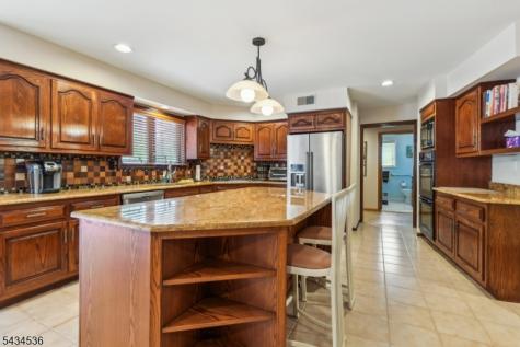 12 Sandalwood Drive Livingston NJ 07039