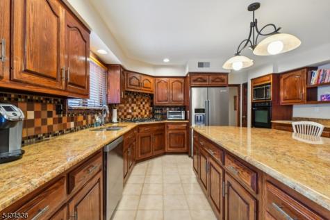 12 Sandalwood Drive Livingston NJ 07039