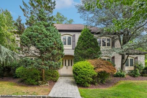 12 Sandalwood Drive Livingston NJ 07039