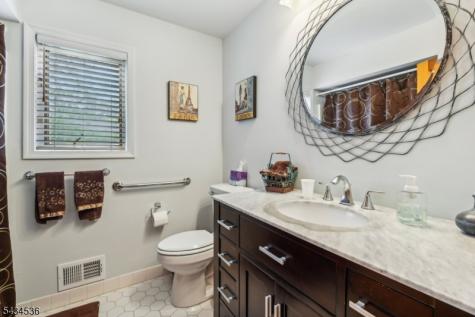 12 Sandalwood Drive Livingston NJ 07039
