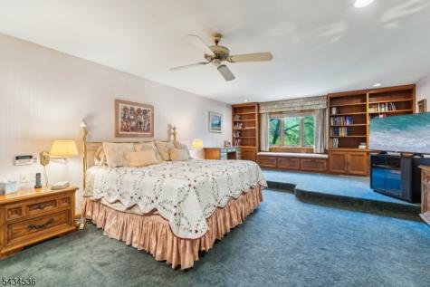 12 Sandalwood Drive Livingston NJ 07039