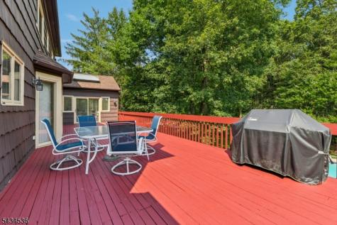 12 Sandalwood Drive Livingston NJ 07039