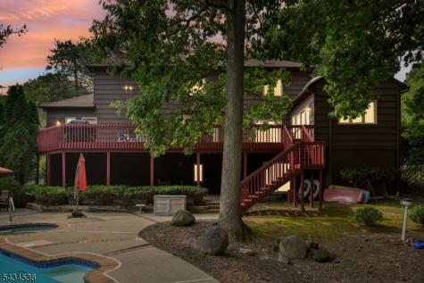12 Sandalwood Drive Livingston NJ 07039