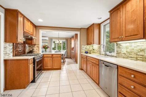14 Wayland Drive Verona NJ 07044