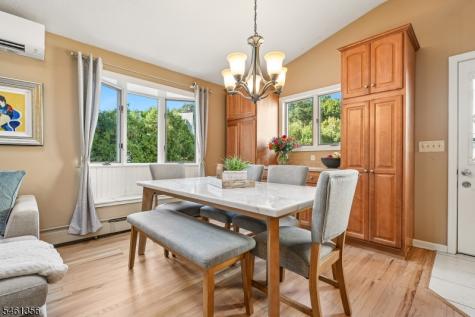 14 Wayland Drive Verona NJ 07044