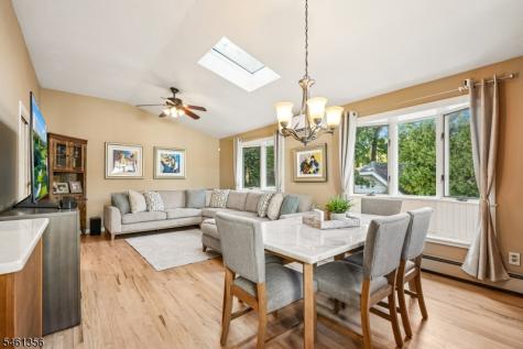 14 Wayland Drive Verona NJ 07044