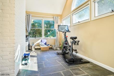 14 Wayland Drive Verona NJ 07044