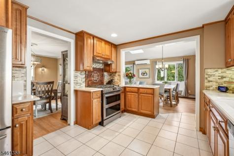 14 Wayland Drive Verona NJ 07044