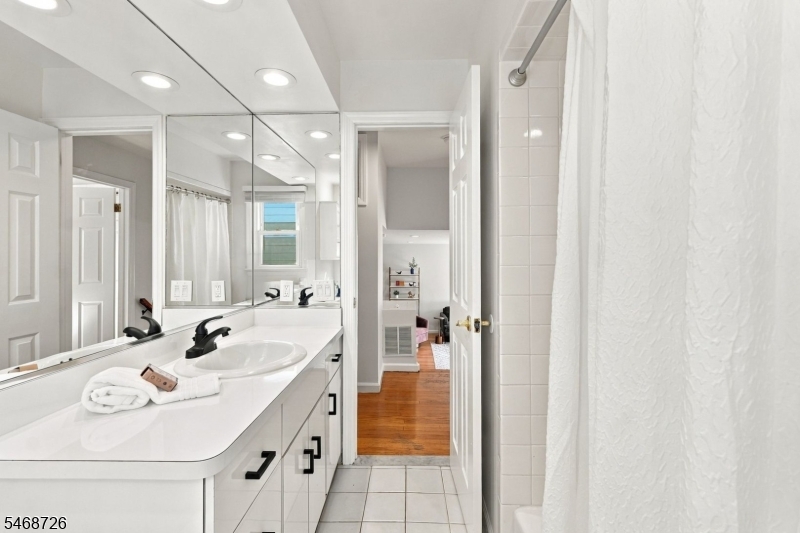 11 Freeman Place West Orange NJ 07052
