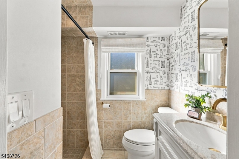 11 Freeman Place West Orange NJ 07052