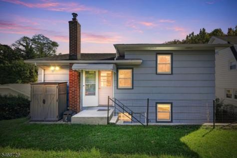 11 Freeman Place West Orange NJ 07052