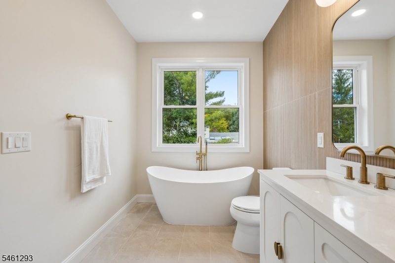 16 Alcott Drive Livingston NJ 07039