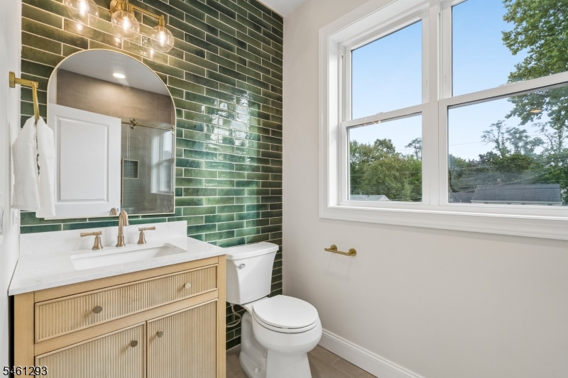 16 Alcott Drive Livingston NJ 07039