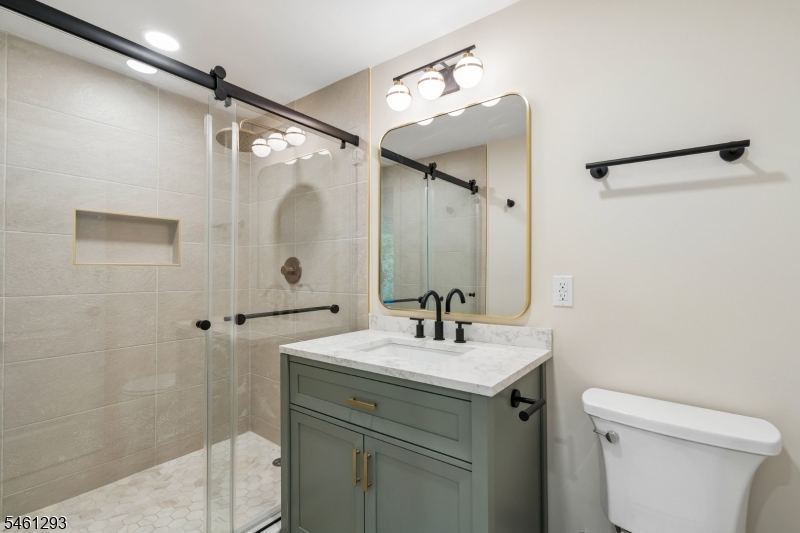 16 Alcott Drive Livingston NJ 07039