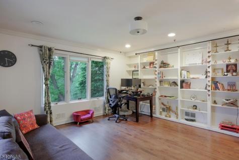 29 Deer Path Circle Green Brook NJ 08812