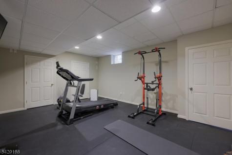 29 Deer Path Circle Green Brook NJ 08812