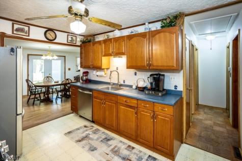 979 Owassa Road Stillwater NJ 07860