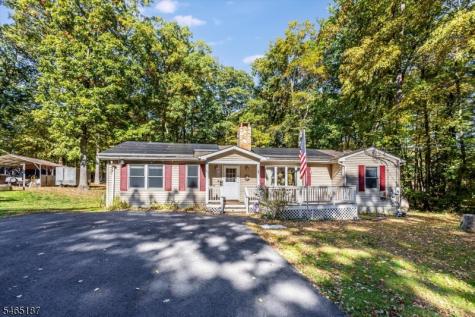979 Owassa Road Stillwater NJ 07860