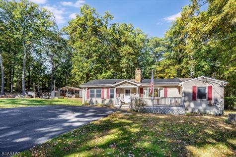 979 Owassa Road Stillwater NJ 07860