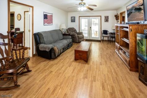 979 Owassa Road Stillwater NJ 07860