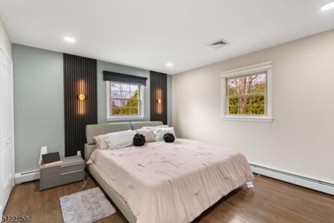 13 Hunters Lane Byram NJ 07821