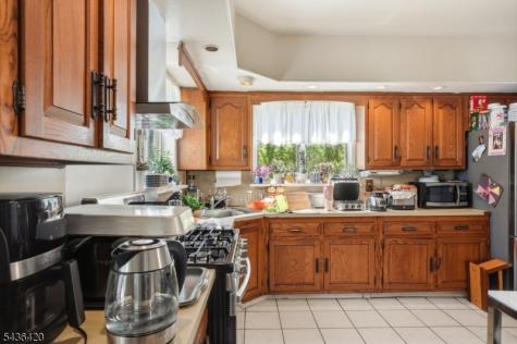 33 Pulaski Place Hackensack NJ 07601