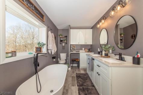 15 Sachem Road Jefferson NJ 07849