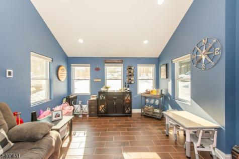 15 Sachem Road Jefferson NJ 07849