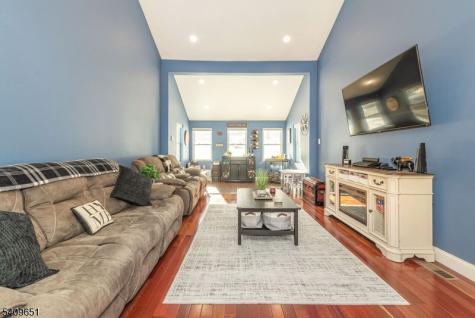15 Sachem Road Jefferson NJ 07849