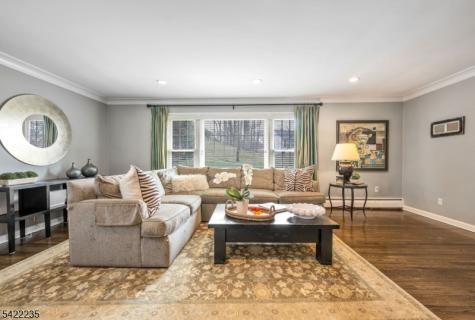 9 Oxford Drive Livingston NJ 07039