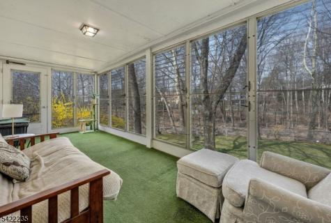 9 Oxford Drive Livingston NJ 07039