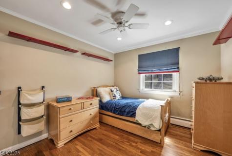 9 Oxford Drive Livingston NJ 07039