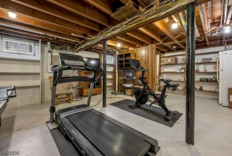 9 Oxford Drive Livingston NJ 07039