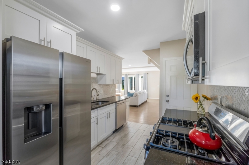 208 Walnut Street Roselle Park NJ 07204