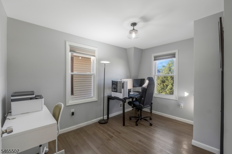 208 Walnut Street Roselle Park NJ 07204