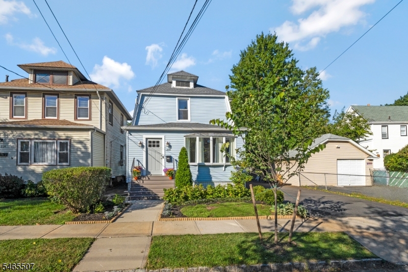 208 Walnut Street Roselle Park NJ 07204