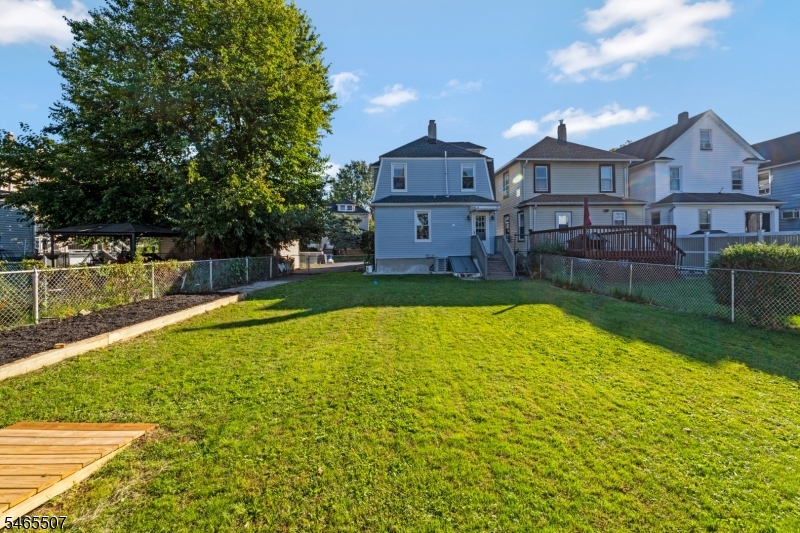 208 Walnut Street Roselle Park NJ 07204