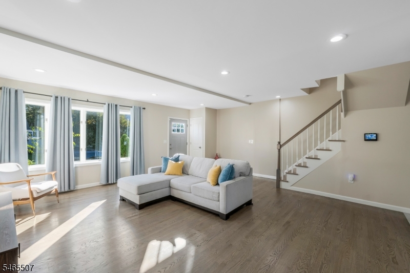 208 Walnut Street Roselle Park NJ 07204