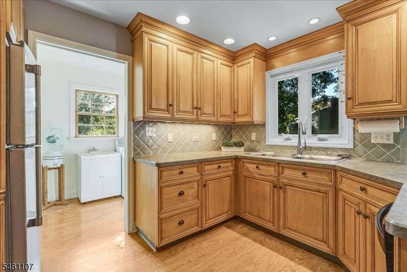 9 Canterbury Way Morris NJ 07960