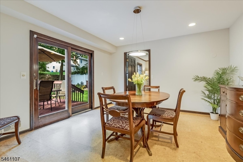 9 Canterbury Way Morris NJ 07960